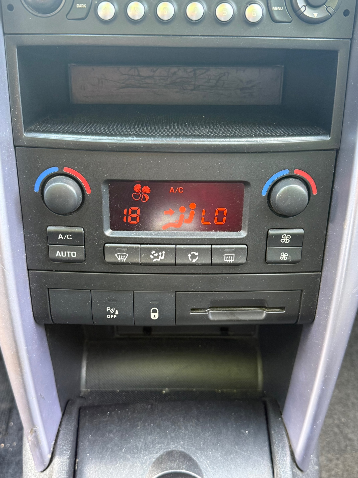 peugeot-207-image7.jpg