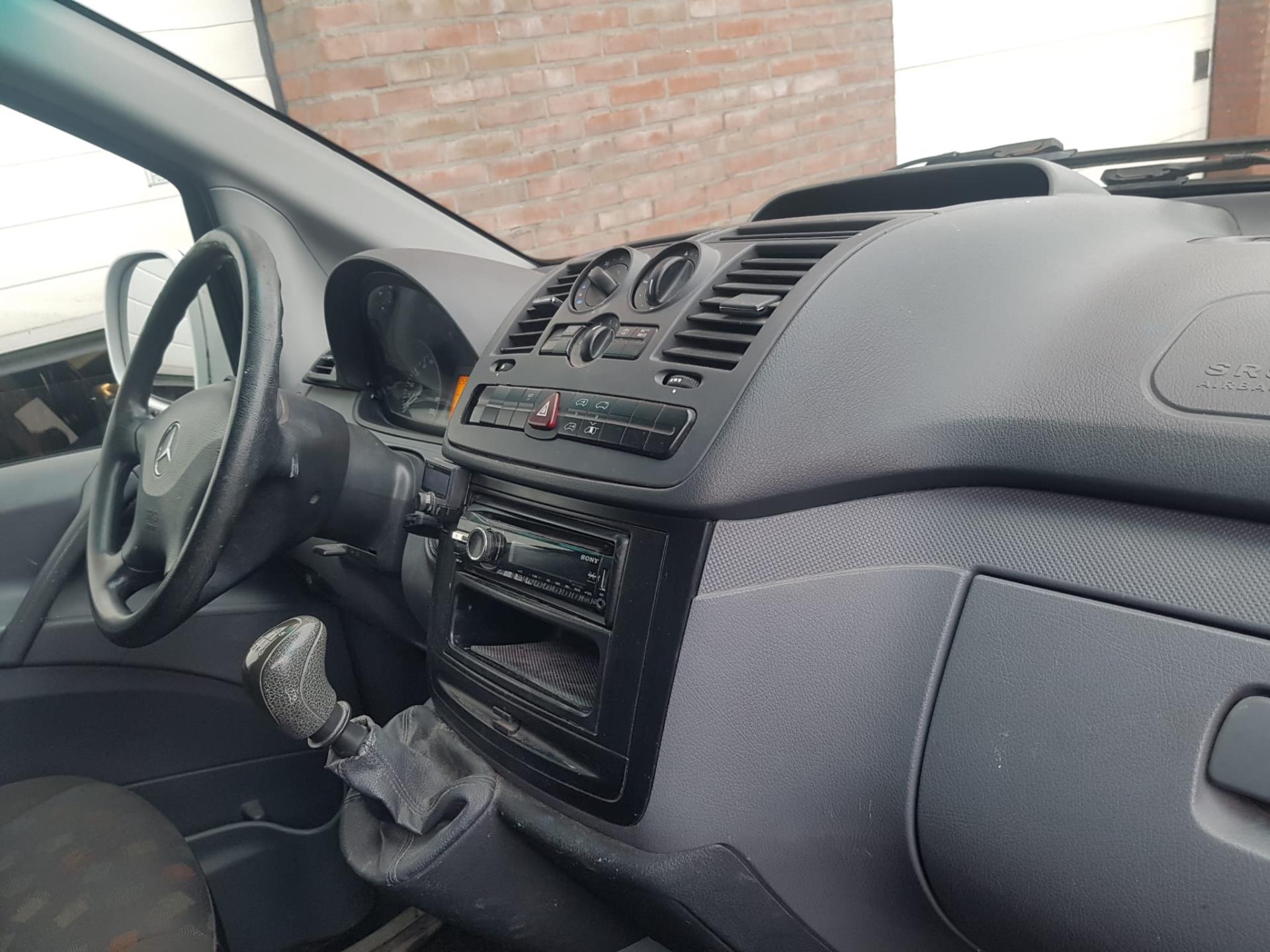 mercedes-benz-vito-image10.jpg