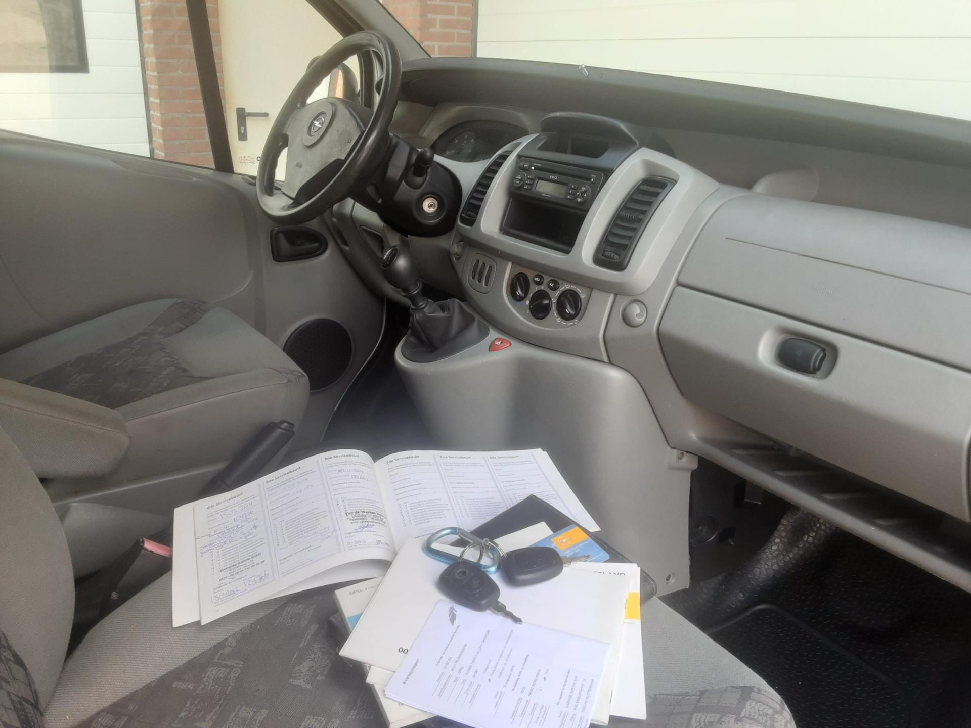 opel-vivaro-image10.jpg