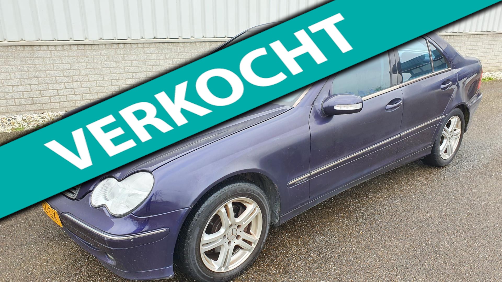 938158055/mercedes-benz-c-klasse-image1.jpg