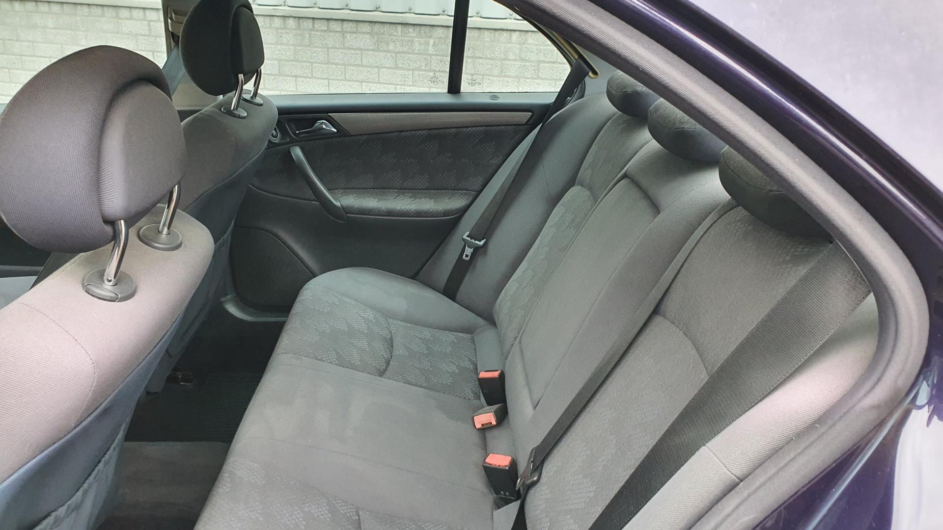 mercedes-benz-c-klasse-image5.jpg