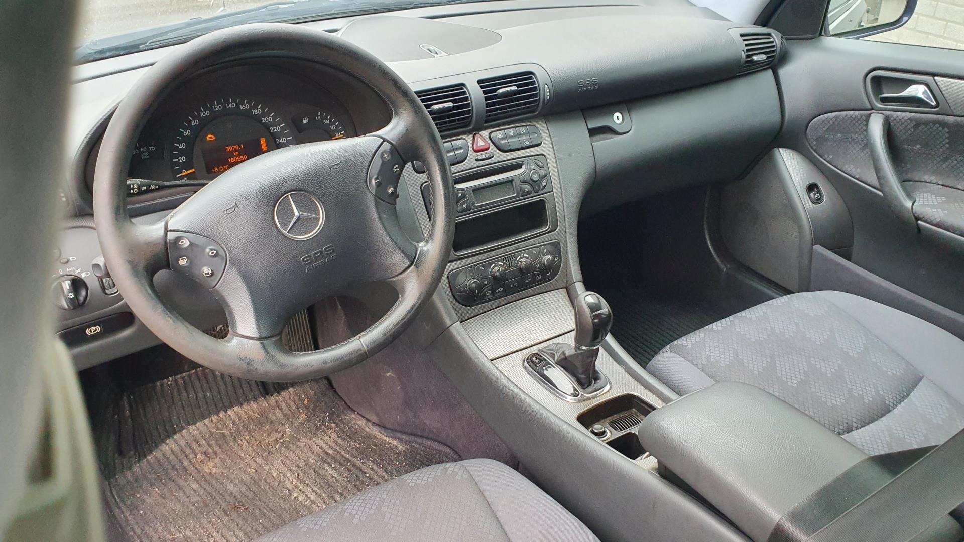 mercedes-benz-c-klasse-image6.jpg