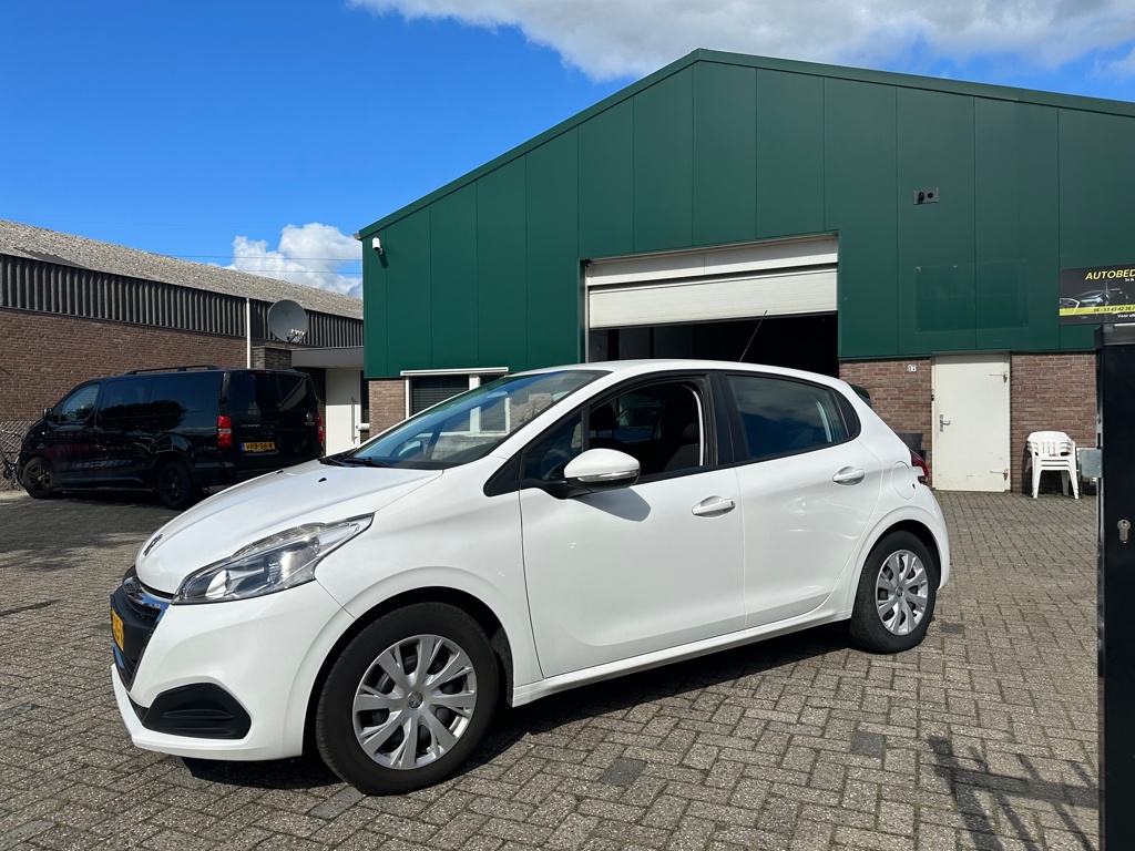 peugeot-208-image2.jpg
