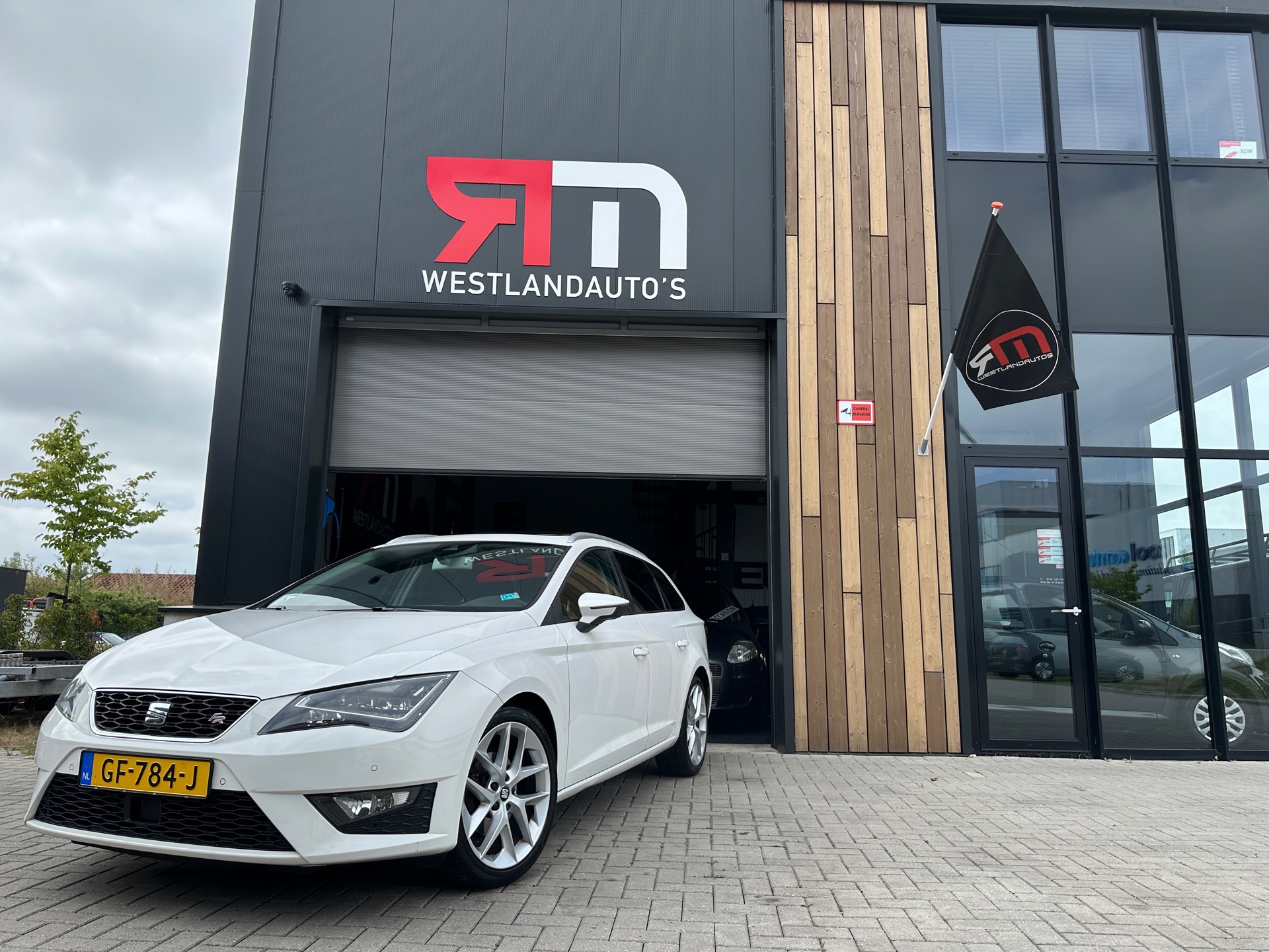 seat-león-st-image2.jpg