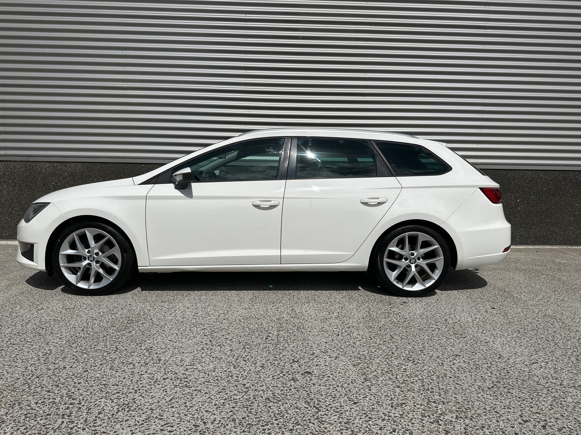 seat-león-st-image6.jpg