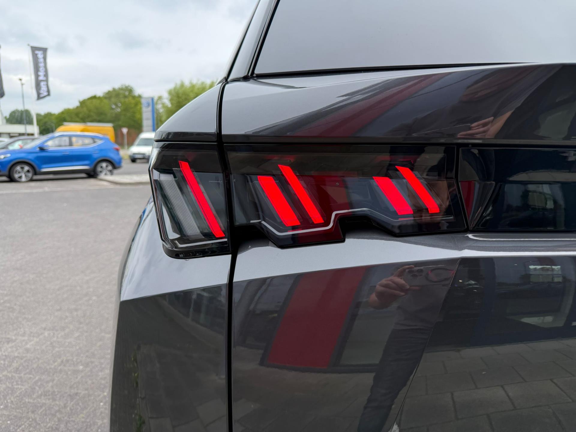 peugeot-5008-image7.jpg
