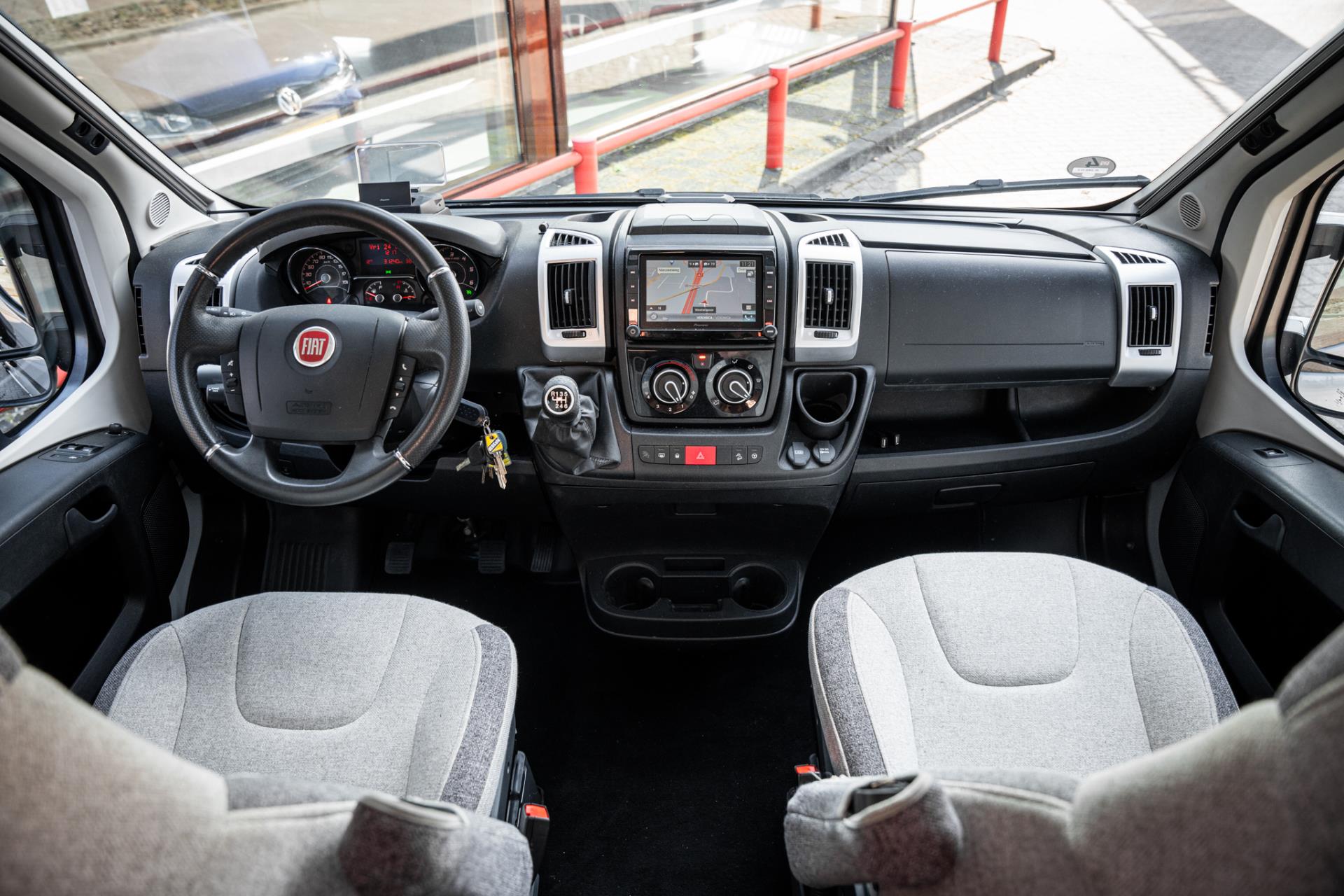 knaus--image10.jpg