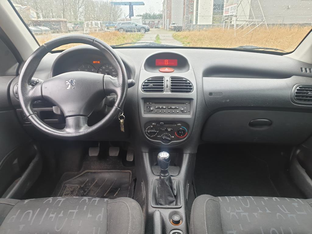 peugeot-206-image7.jpg