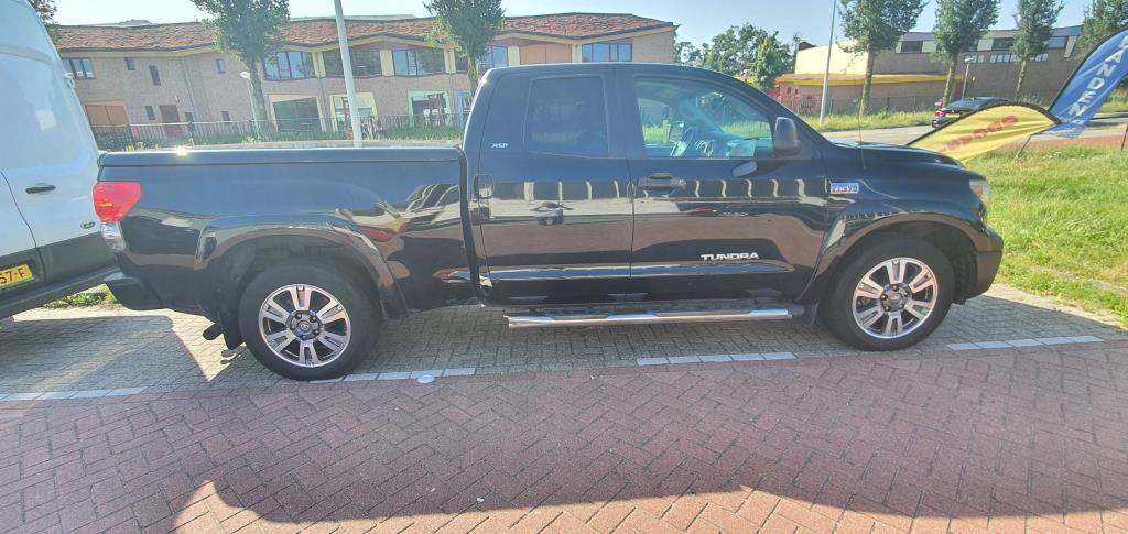 toyota-tundra-image4.jpg