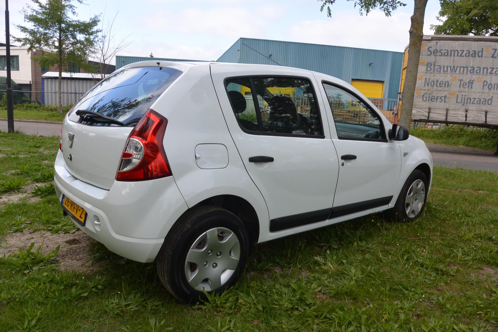 dacia-sandero-image3.jpg
