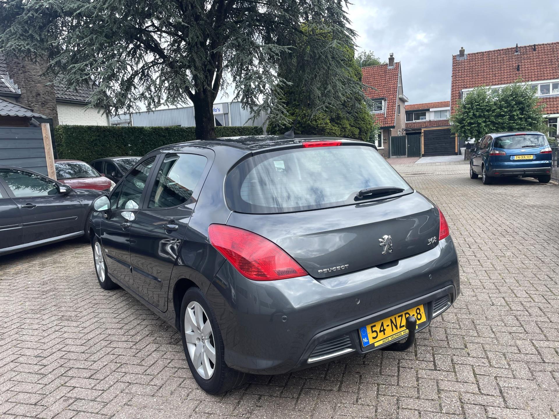 peugeot-308-image3.jpg