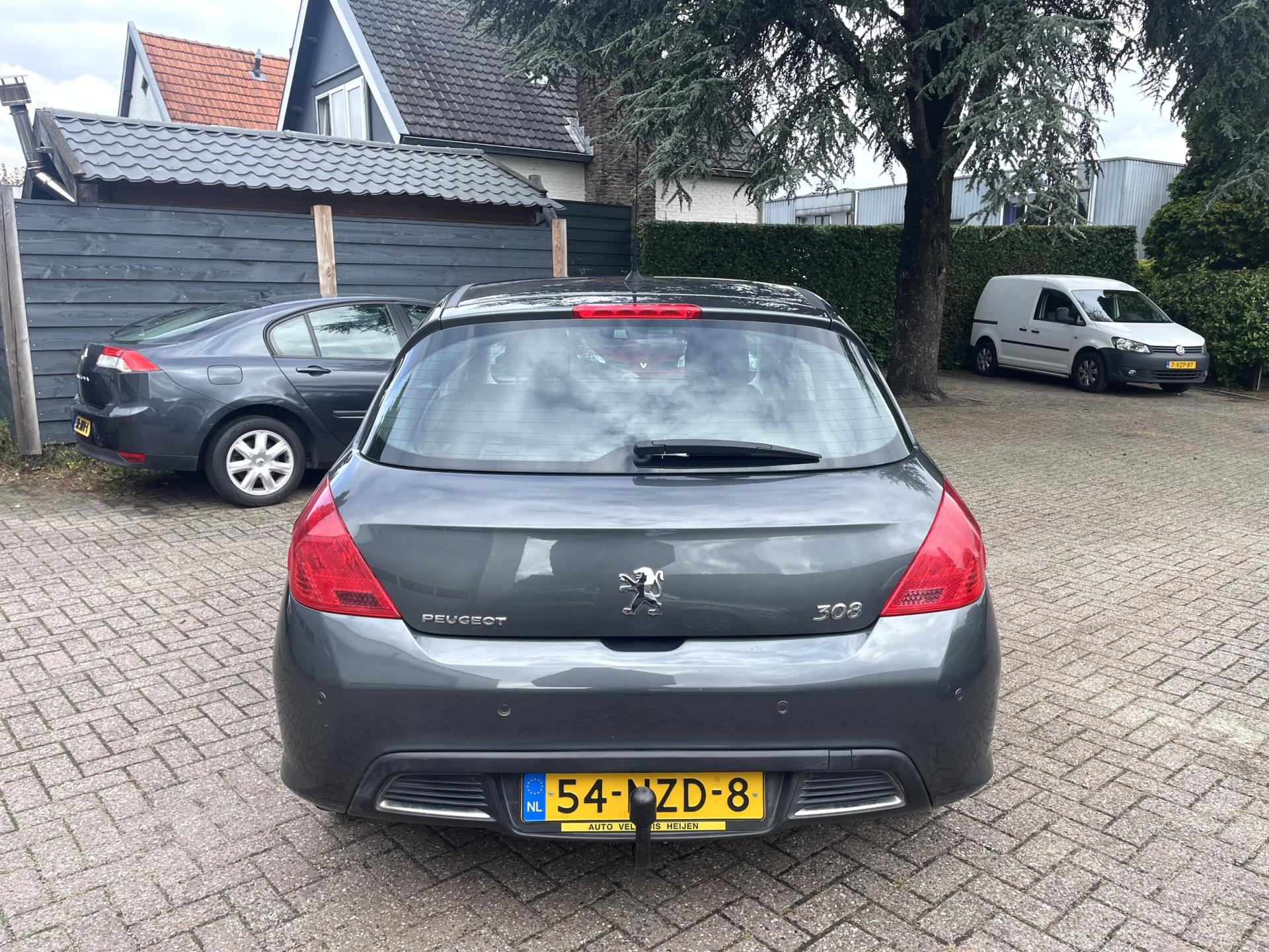 peugeot-308-image6.jpg
