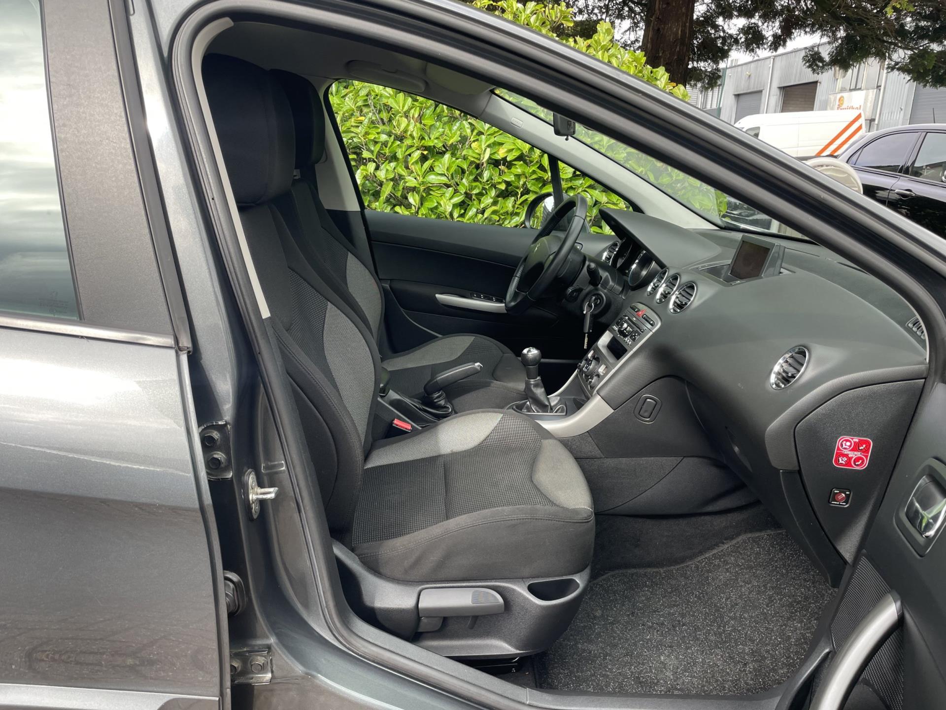 peugeot-308-image7.jpg