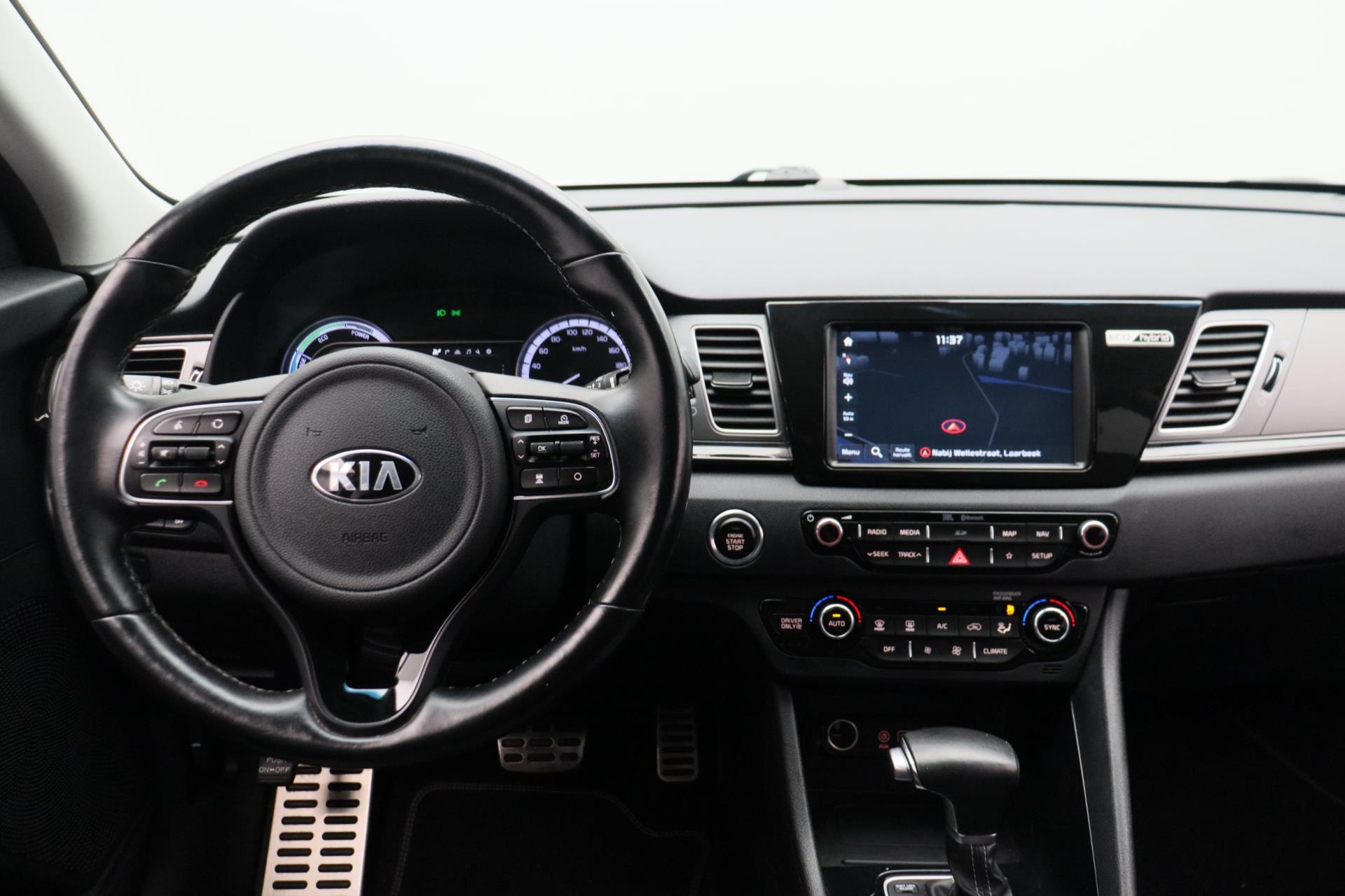 kia-niro-image7.jpg