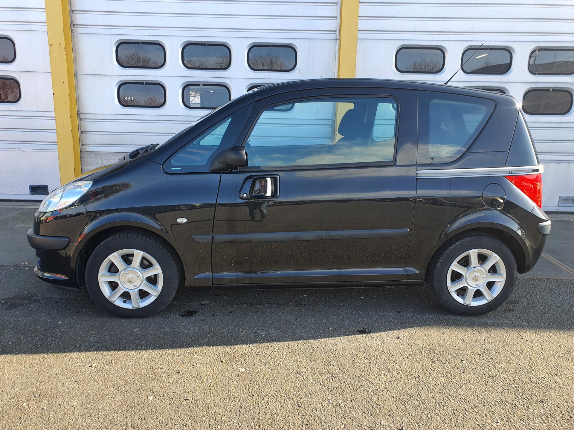 peugeot-1007-image7.jpg