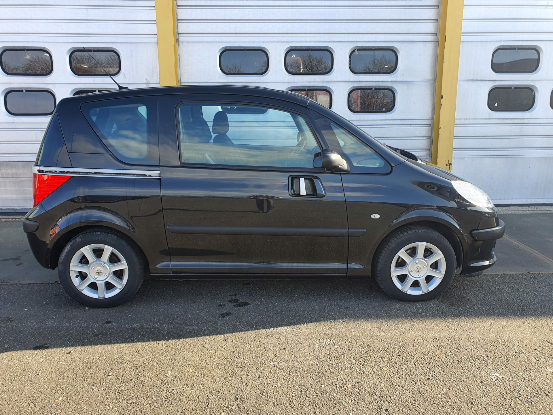 peugeot-1007-image9.jpg
