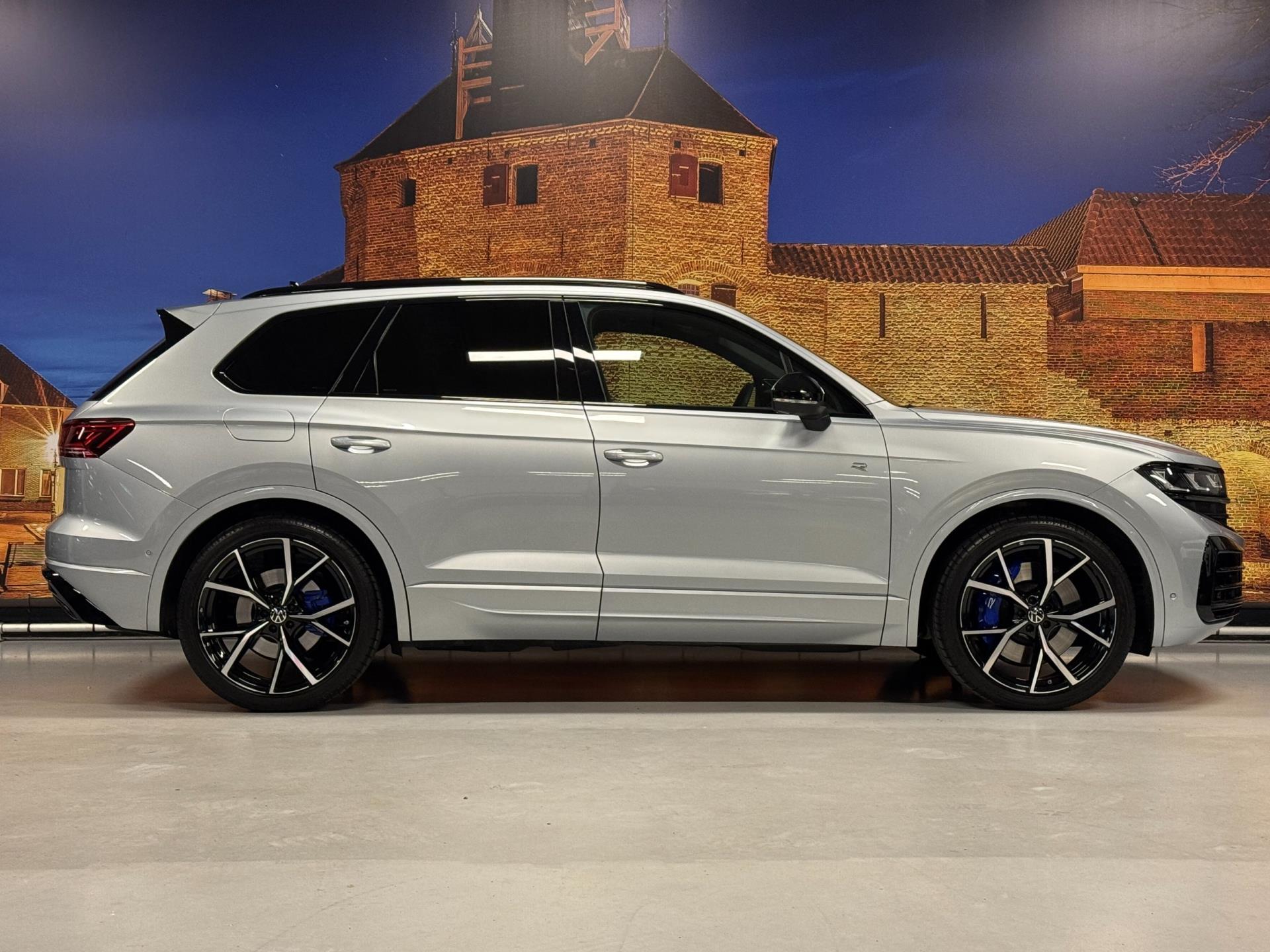 volkswagen-touareg-image10.jpg