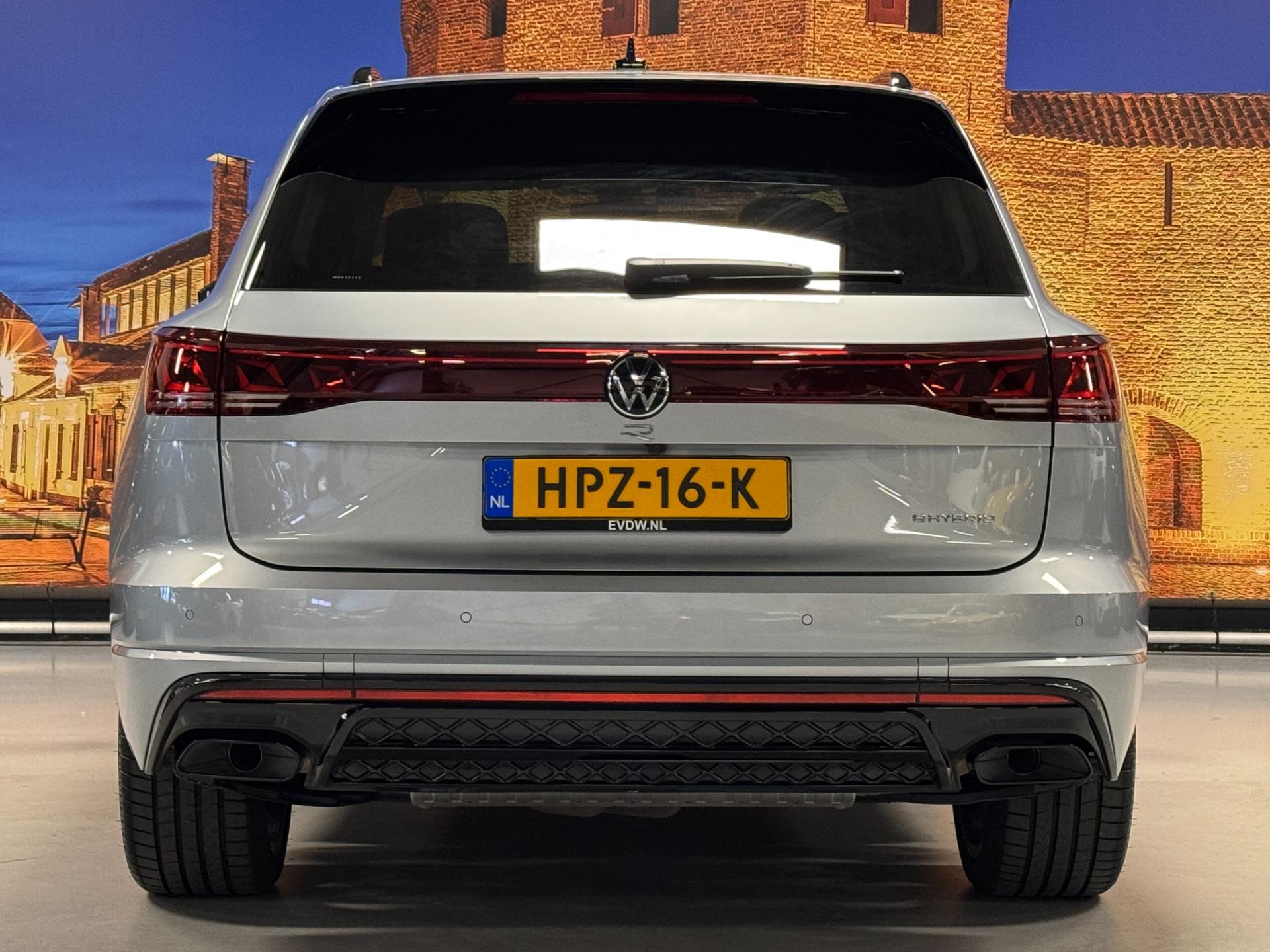 volkswagen-touareg-image6.jpg