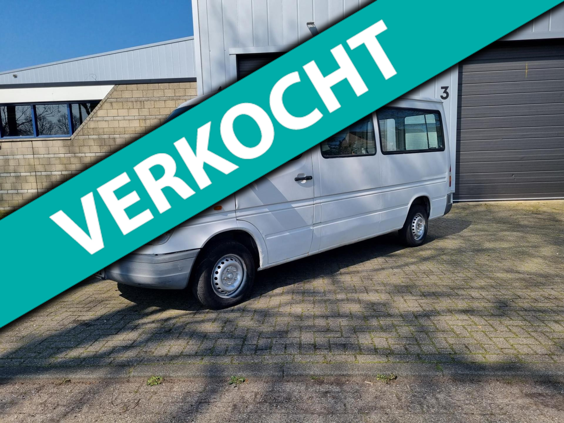 969952350/mercedes-benz-sprinter-image1.jpg