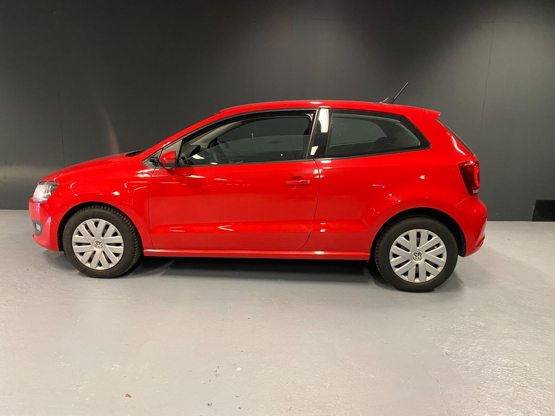 volkswagen-polo-image3.jpg