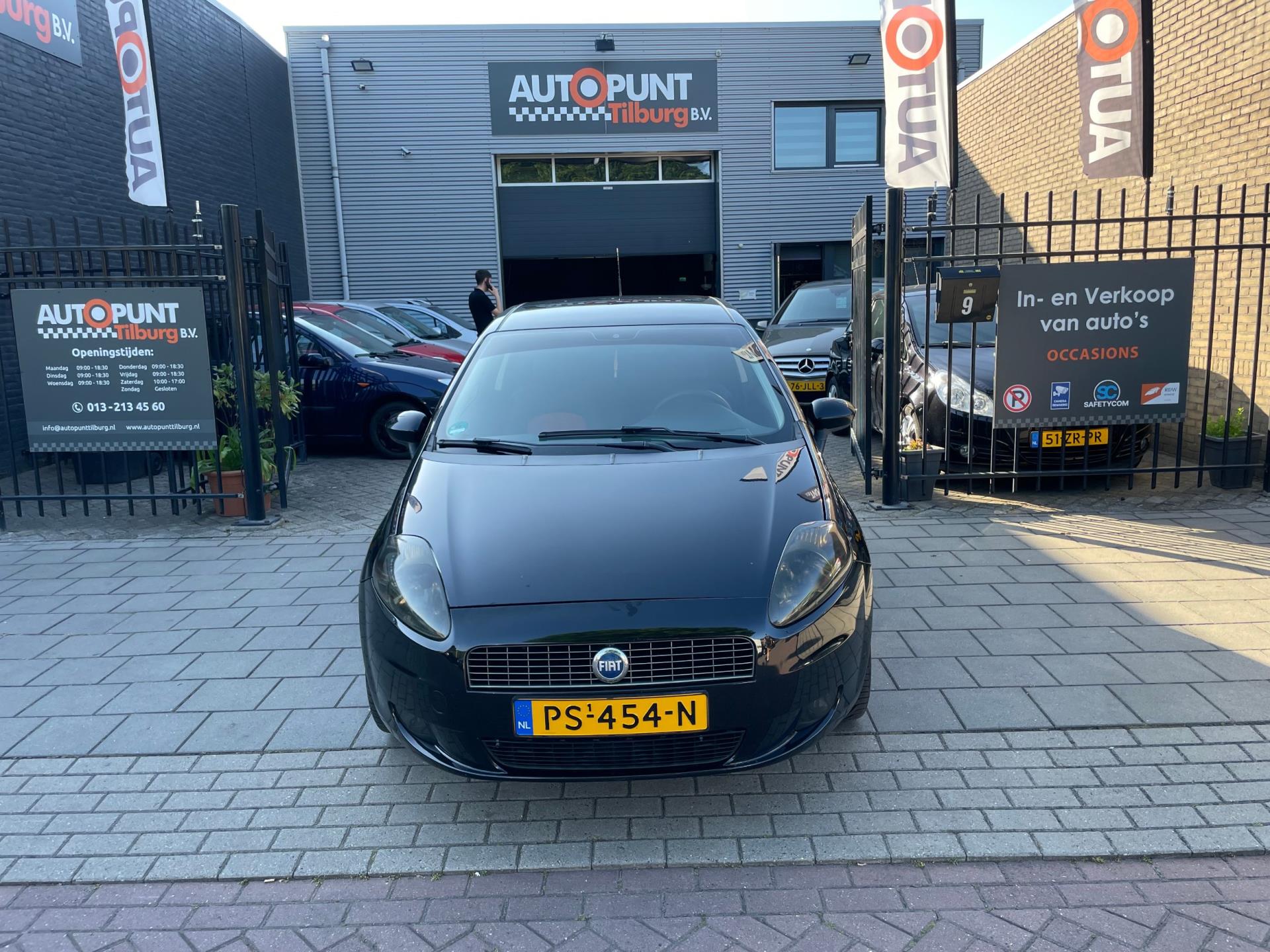 fiat-grande-punto-image2.jpg