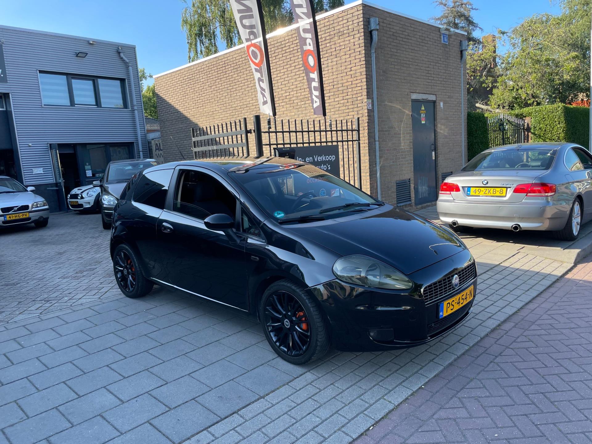 fiat-grande-punto-image3.jpg