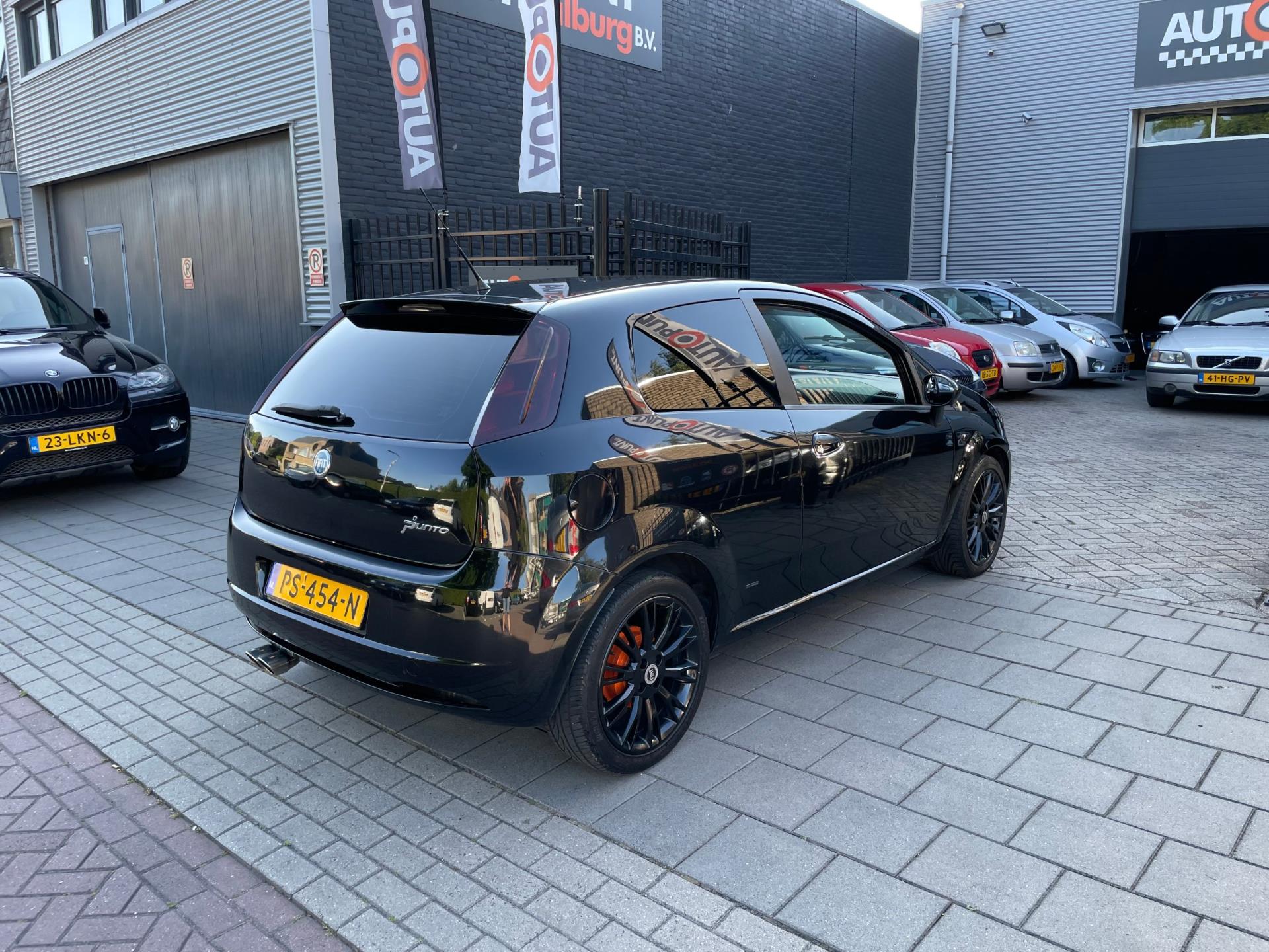 fiat-grande-punto-image4.jpg