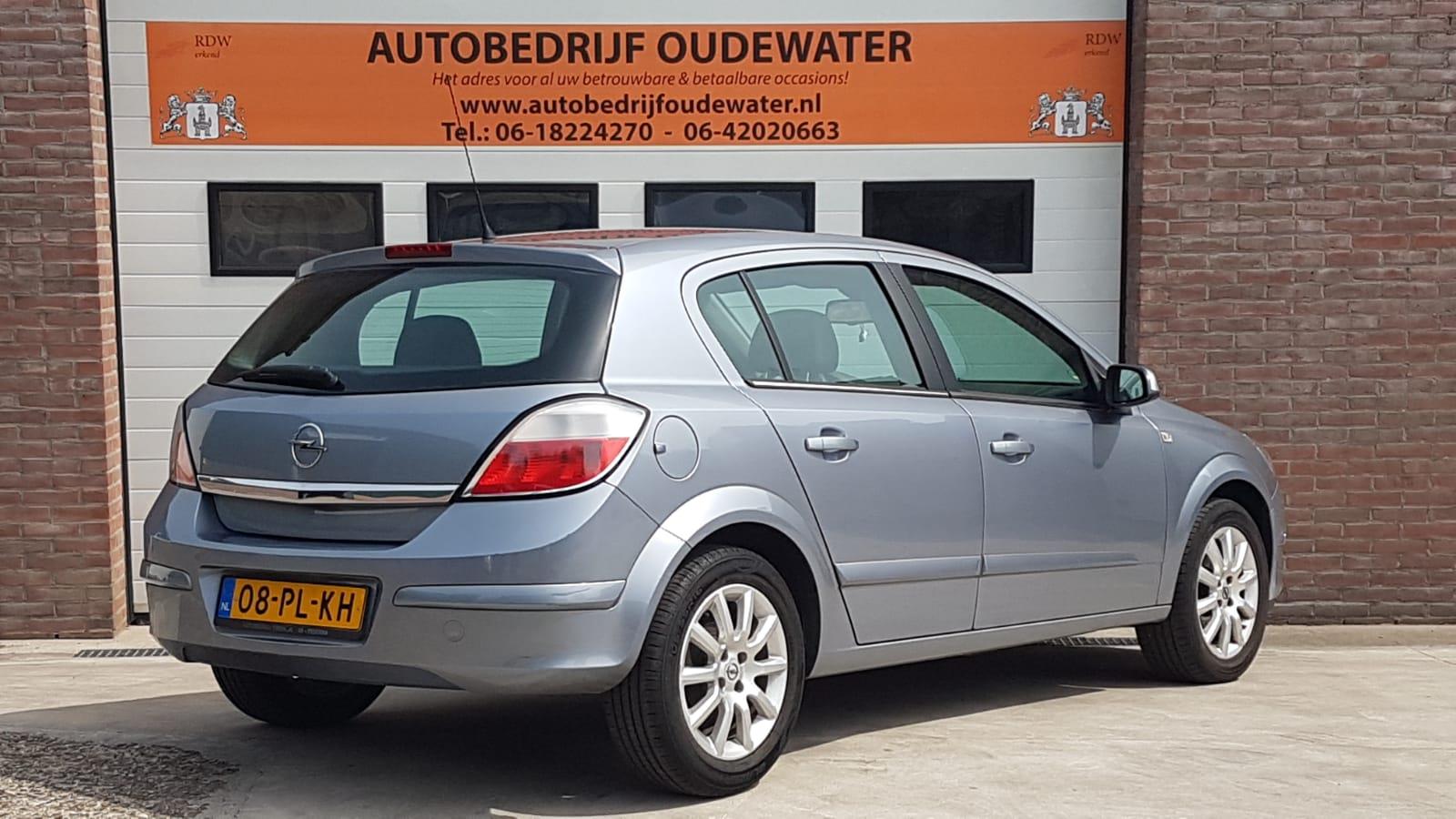 opel-astra-image4.jpg