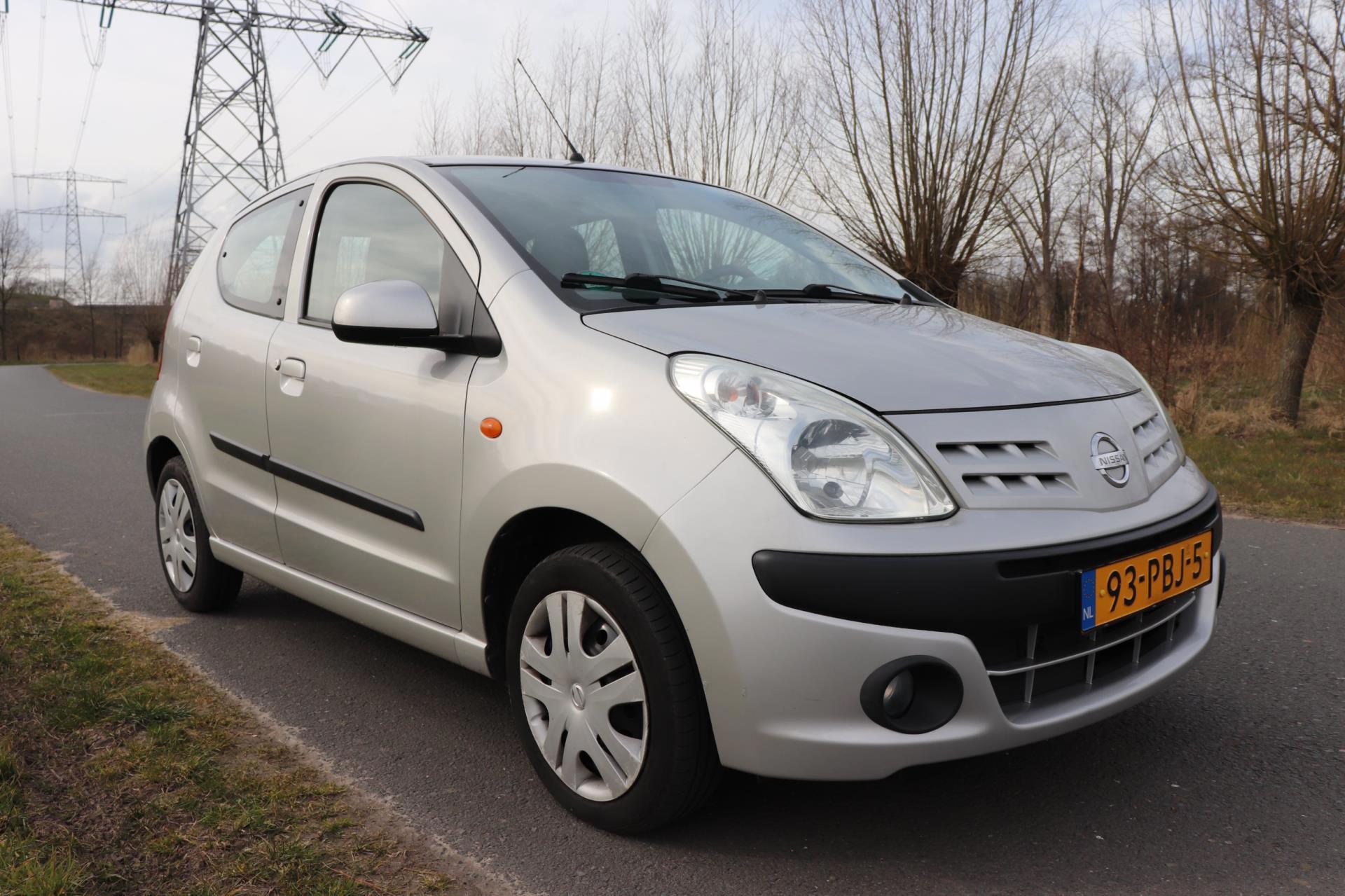 nissan-pixo-image2.jpg