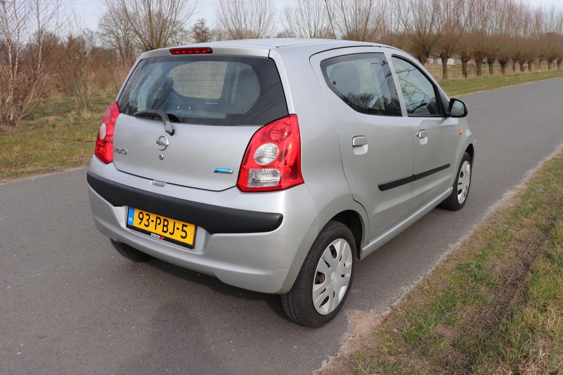 nissan-pixo-image4.jpg