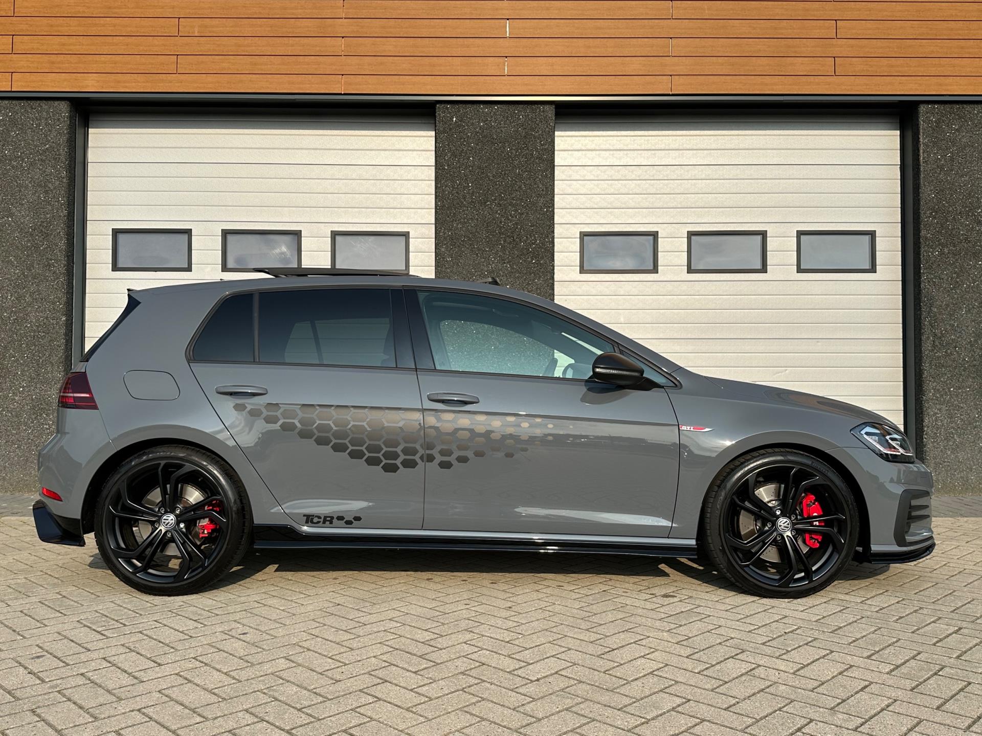 volkswagen-golf-image5.jpg