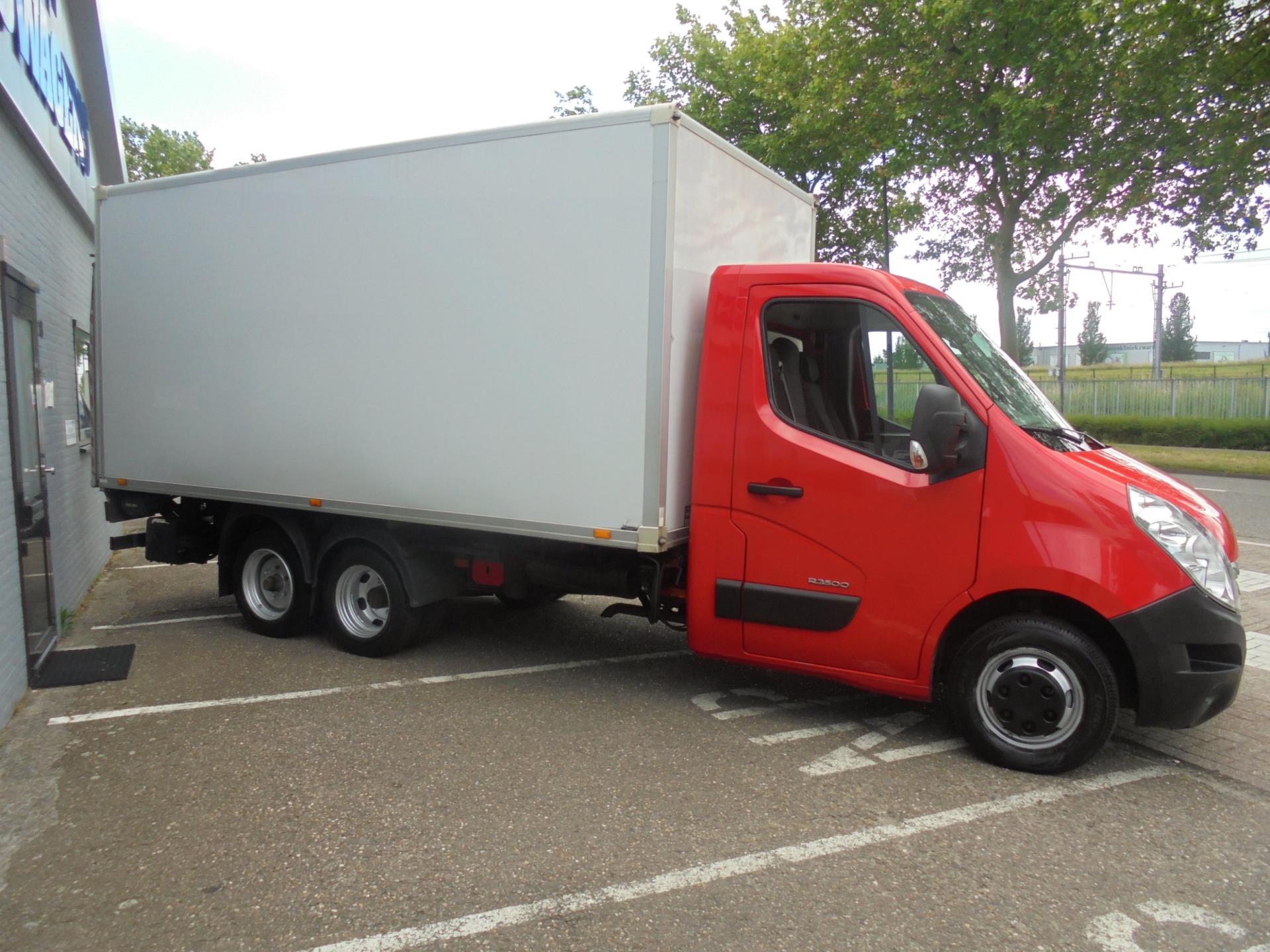 renault-master-image5.jpg