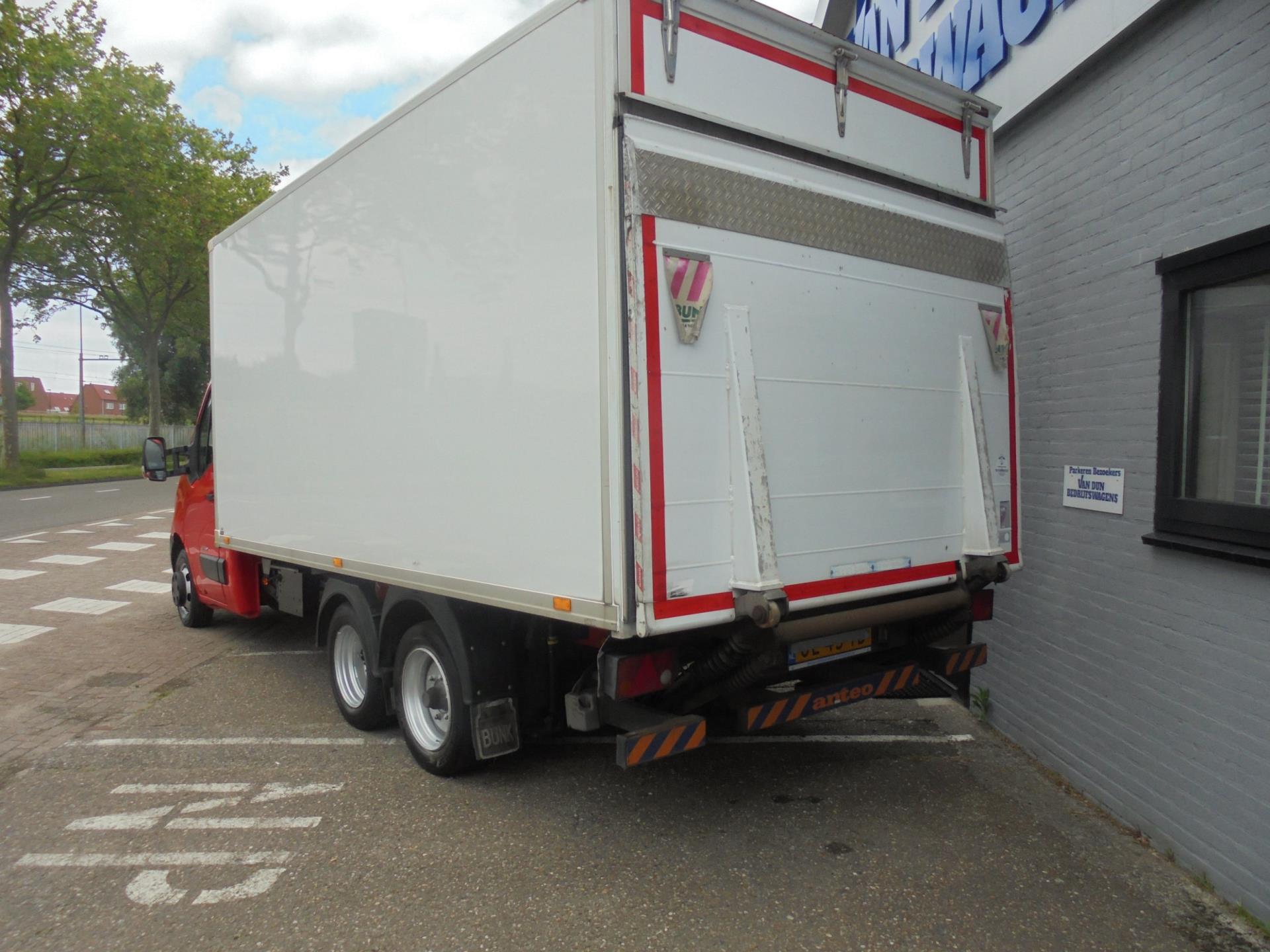 renault-master-image7.jpg