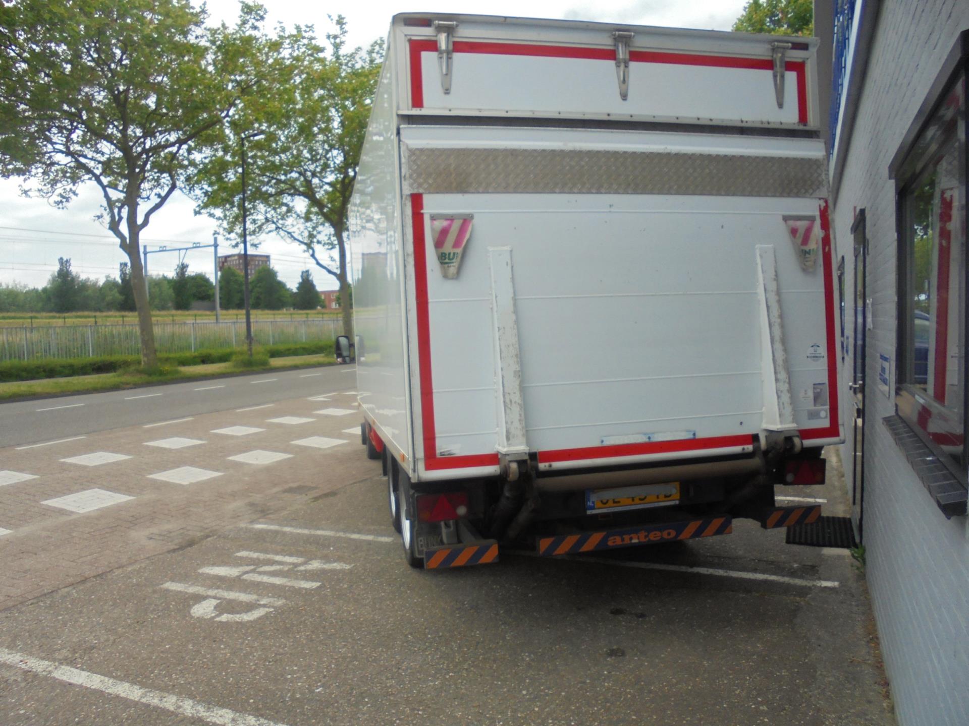 renault-master-image8.jpg