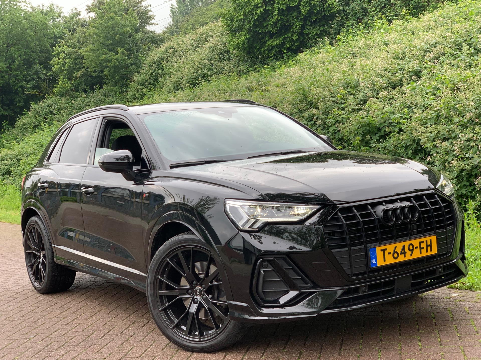 980302314/audi-q3-image1.jpg