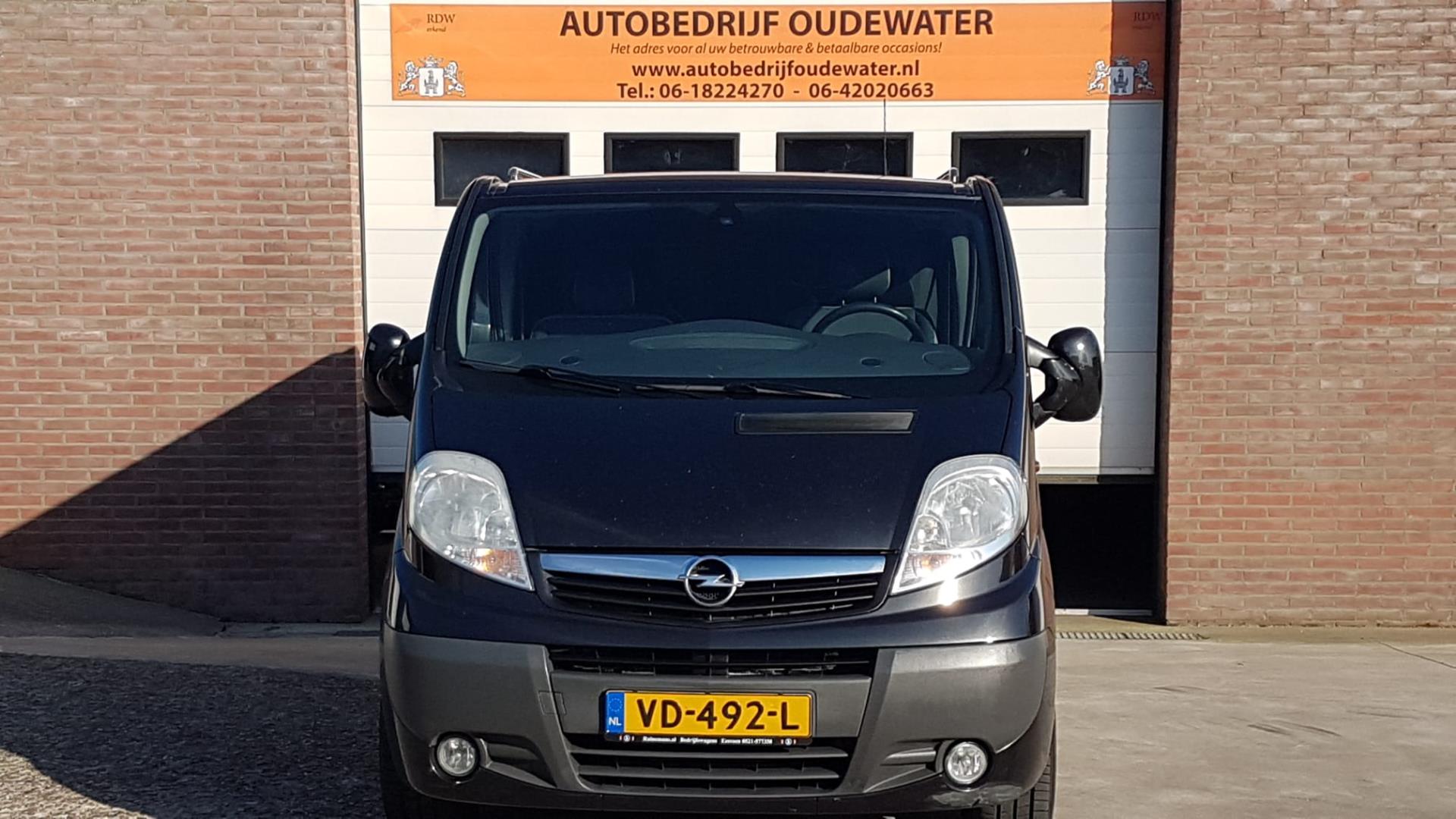 opel-vivaro-image5.jpg