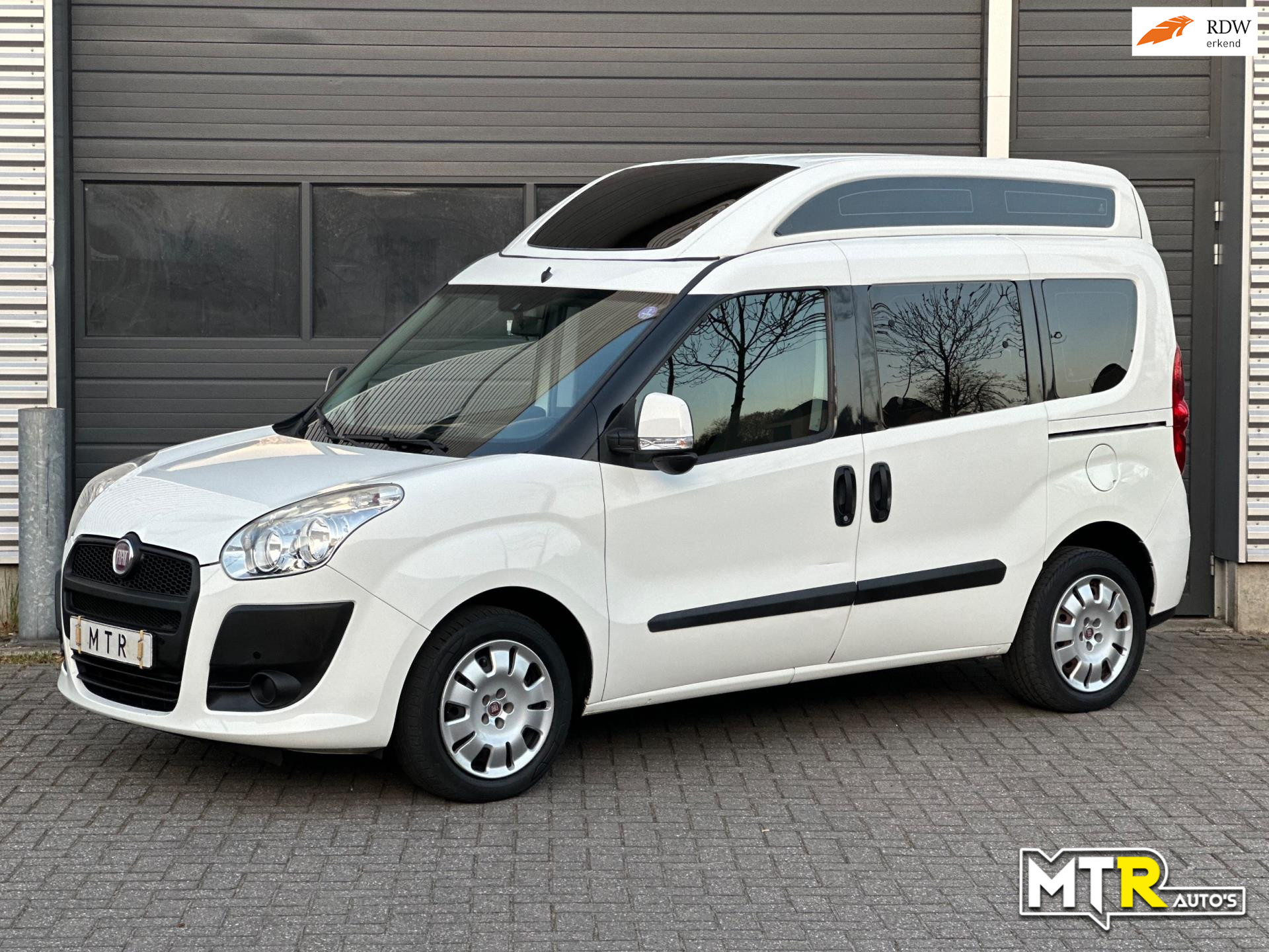 983323991/fiat-doblò-image1.jpg