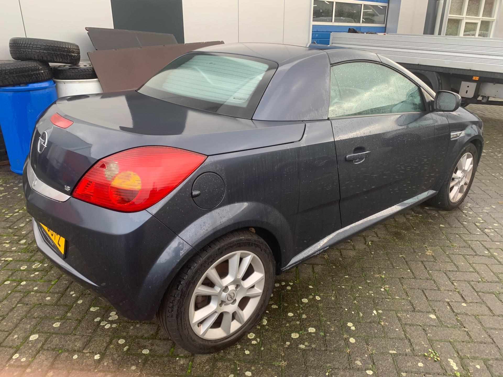 opel-tigra-image2.jpg