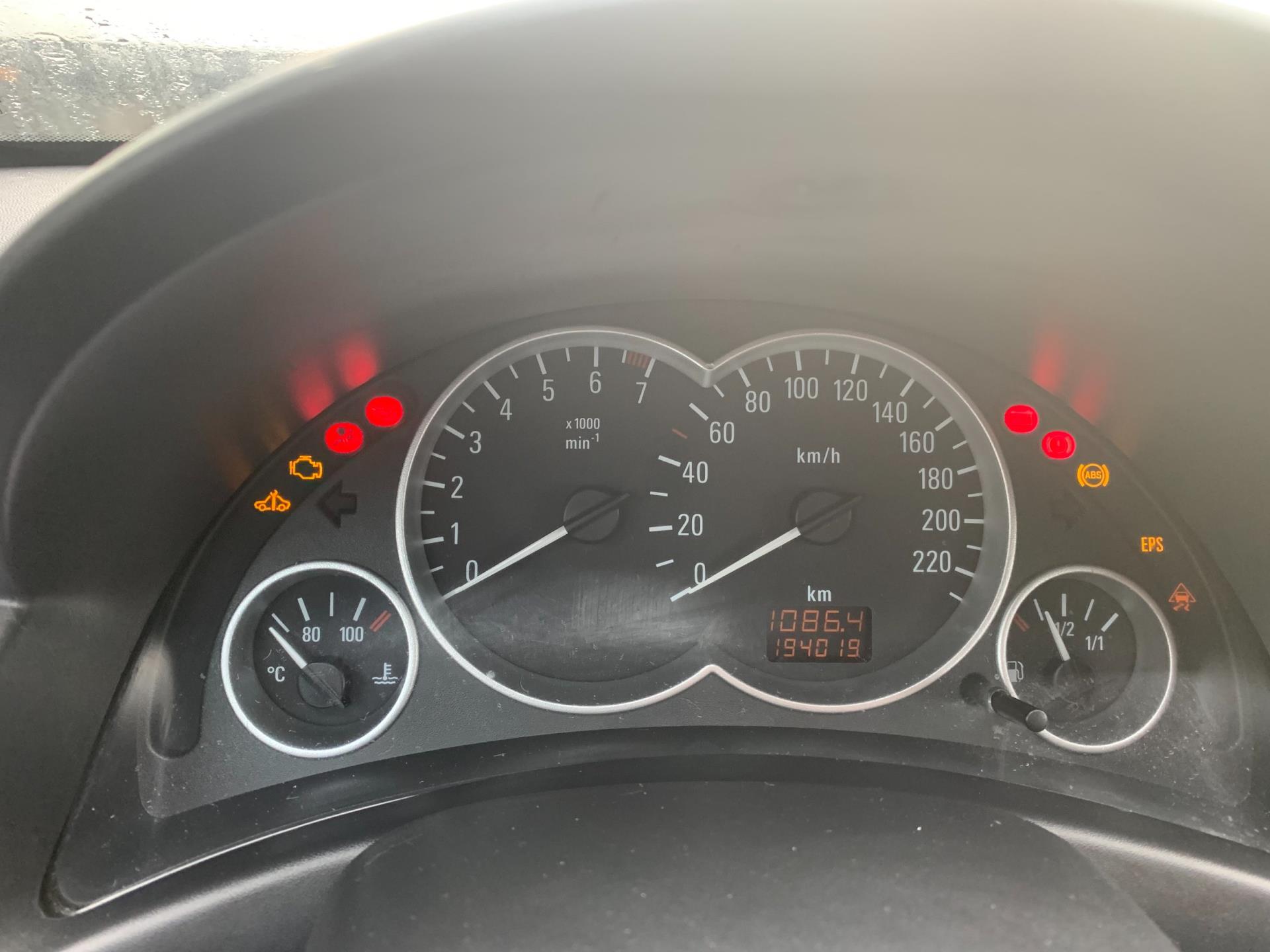 opel-tigra-image4.jpg