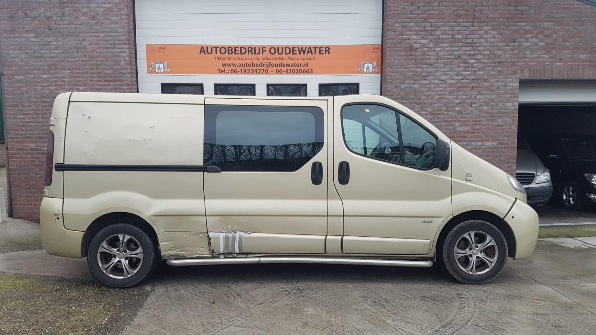 opel-vivaro-image8.jpg