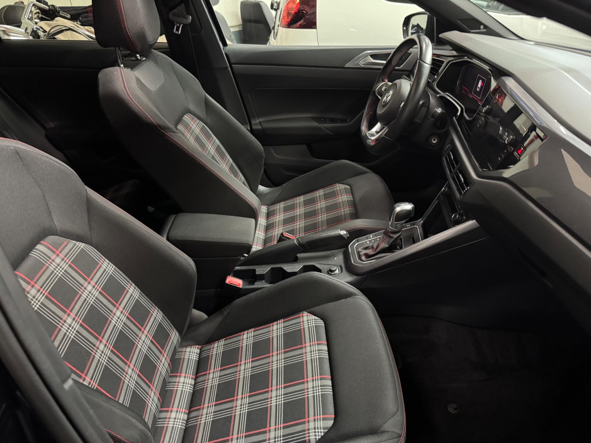 volkswagen-polo-image5.jpg