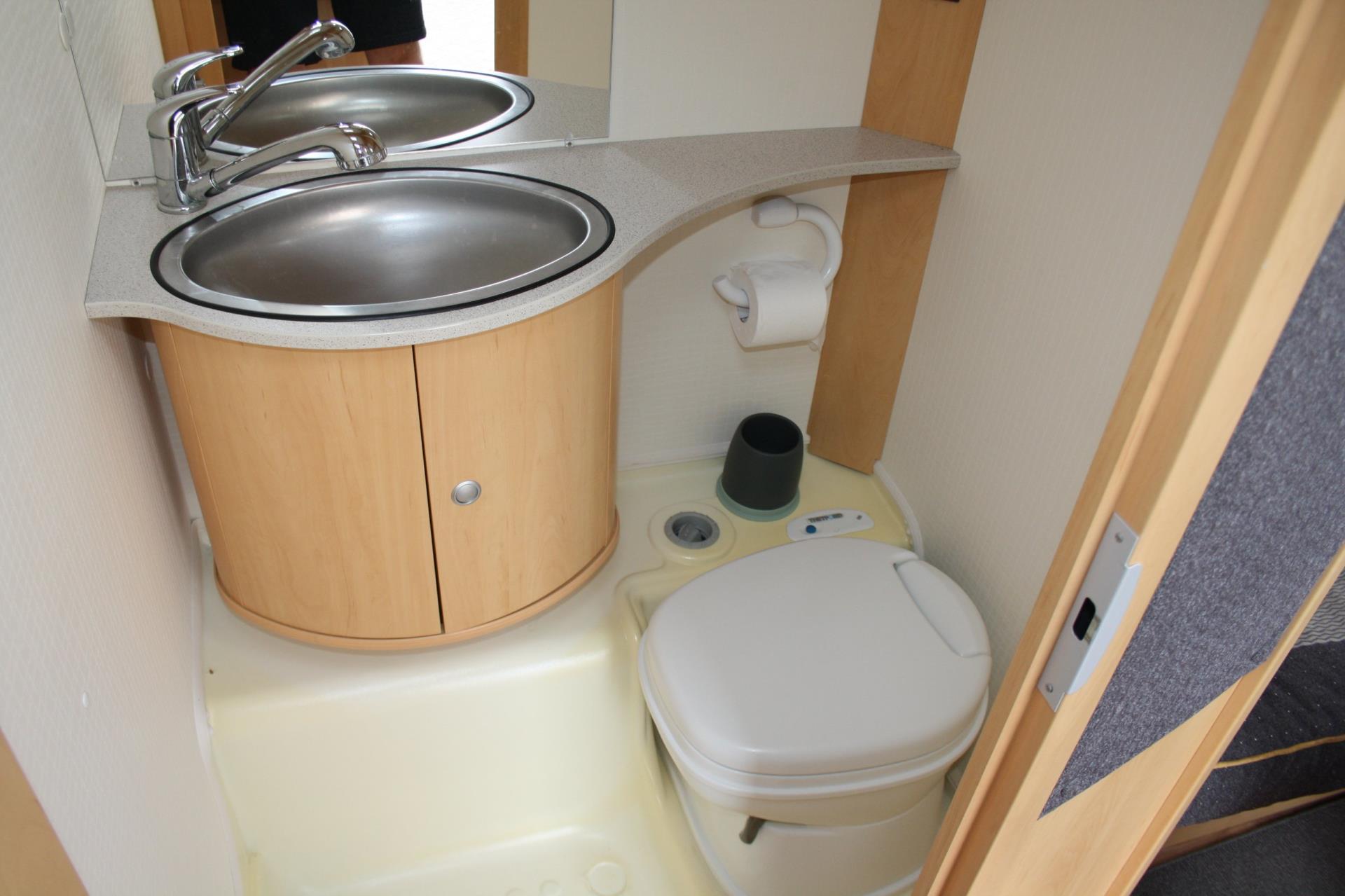 dethleffs--image9.jpg