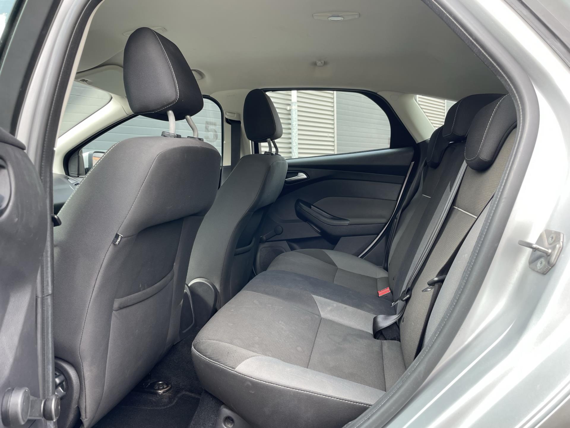 ford-focus-image10.jpg