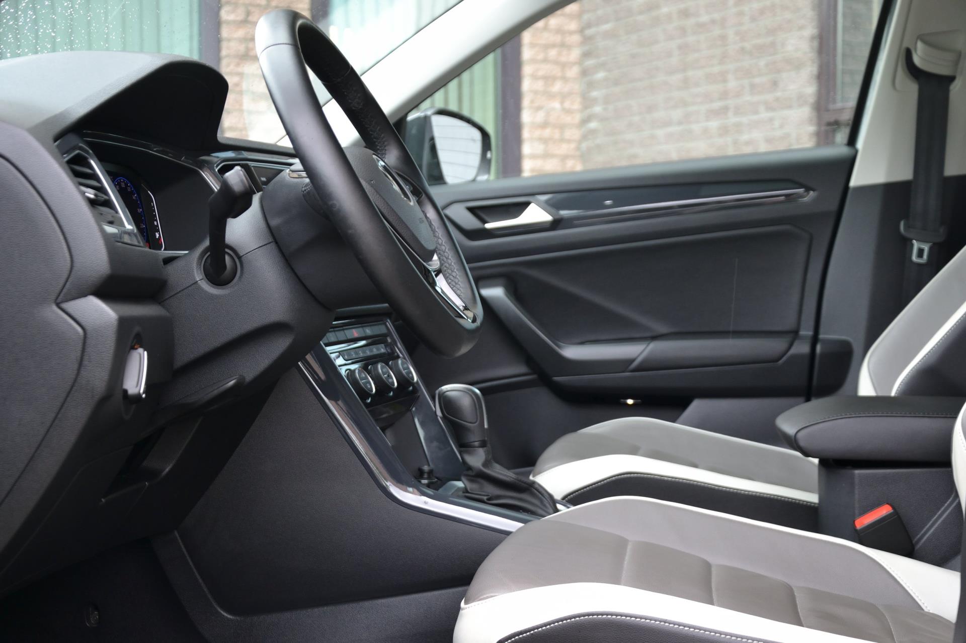 volkswagen-t-roc-image8.jpg
