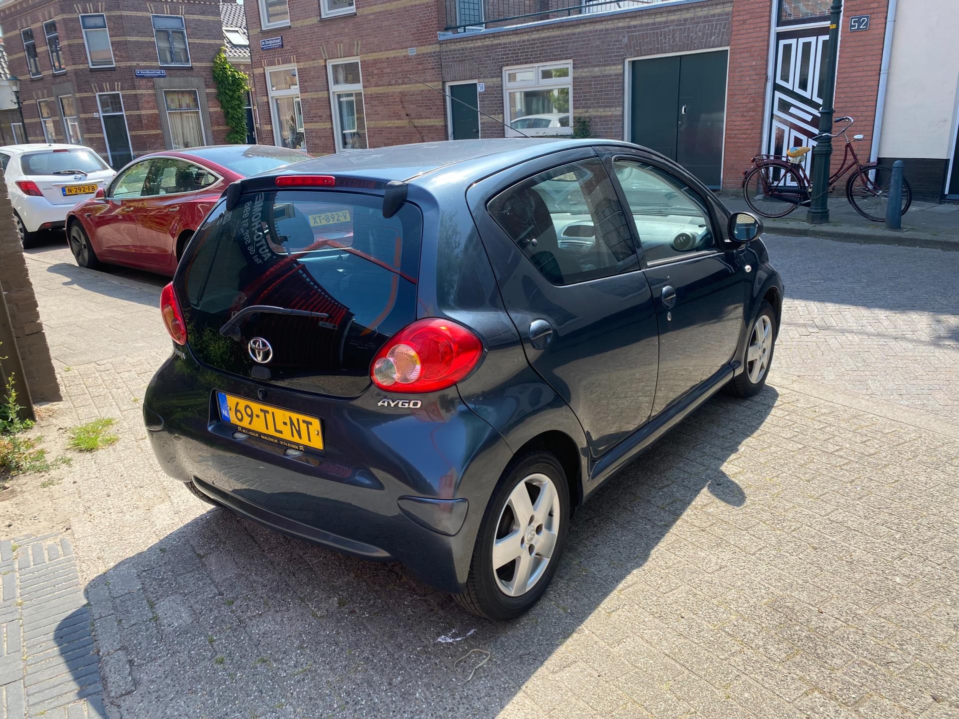toyota-aygo-image7.jpg