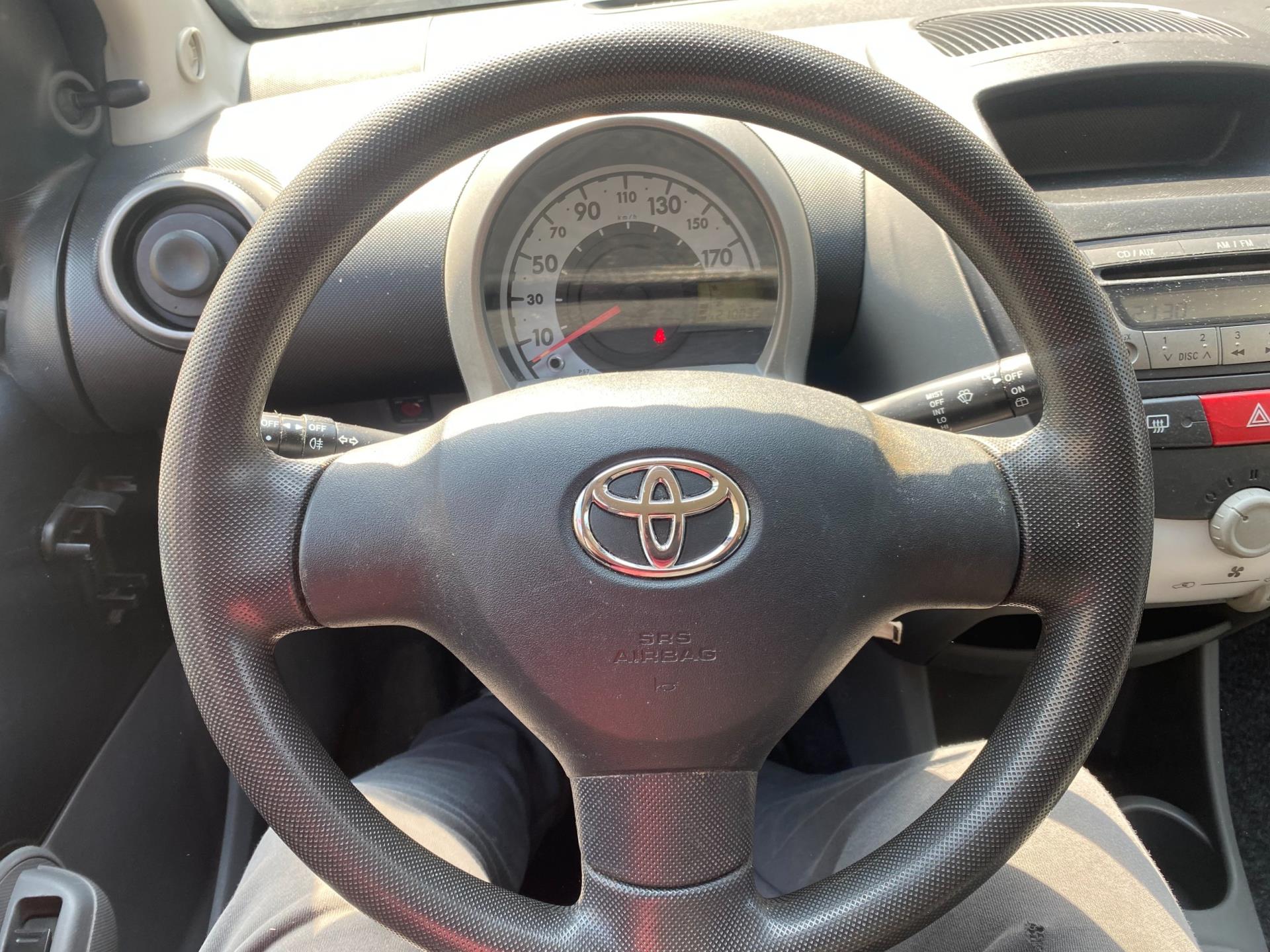 toyota-aygo-image9.jpg