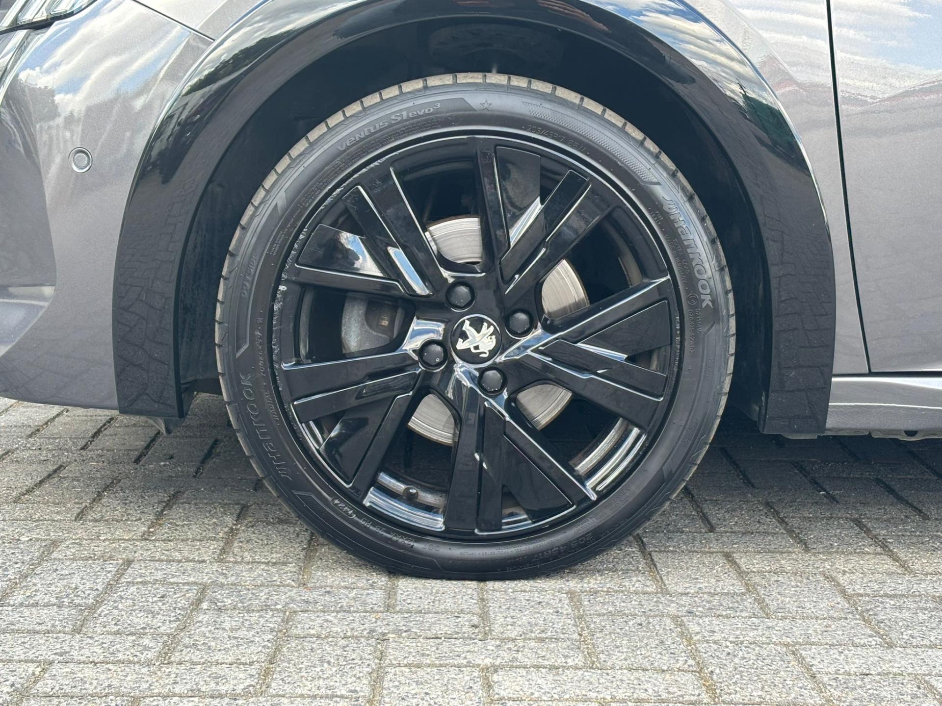peugeot-208-image10.jpg