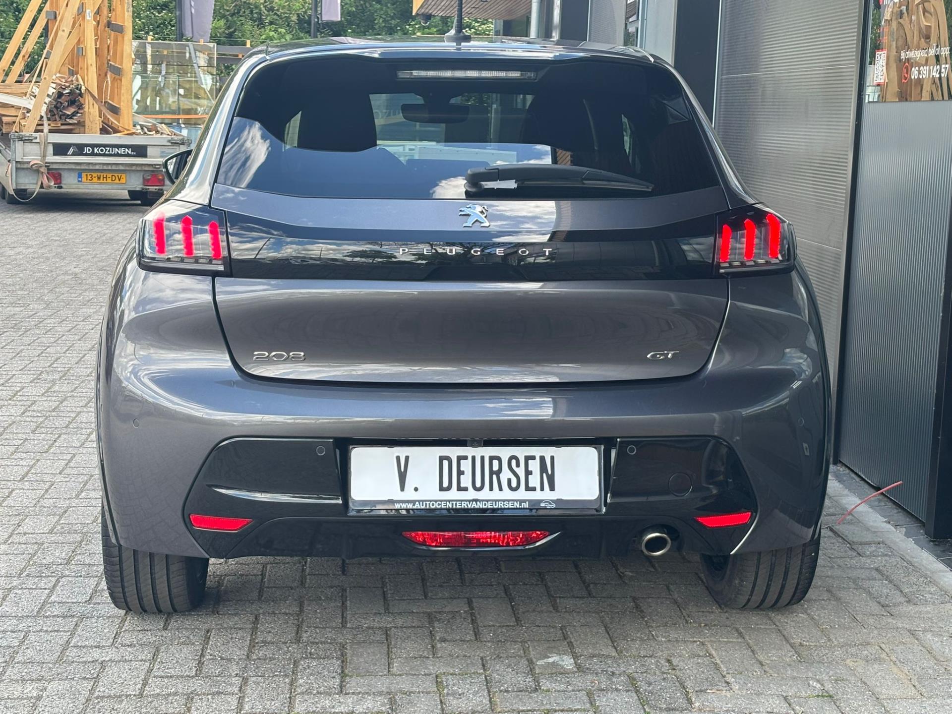 peugeot-208-image6.jpg