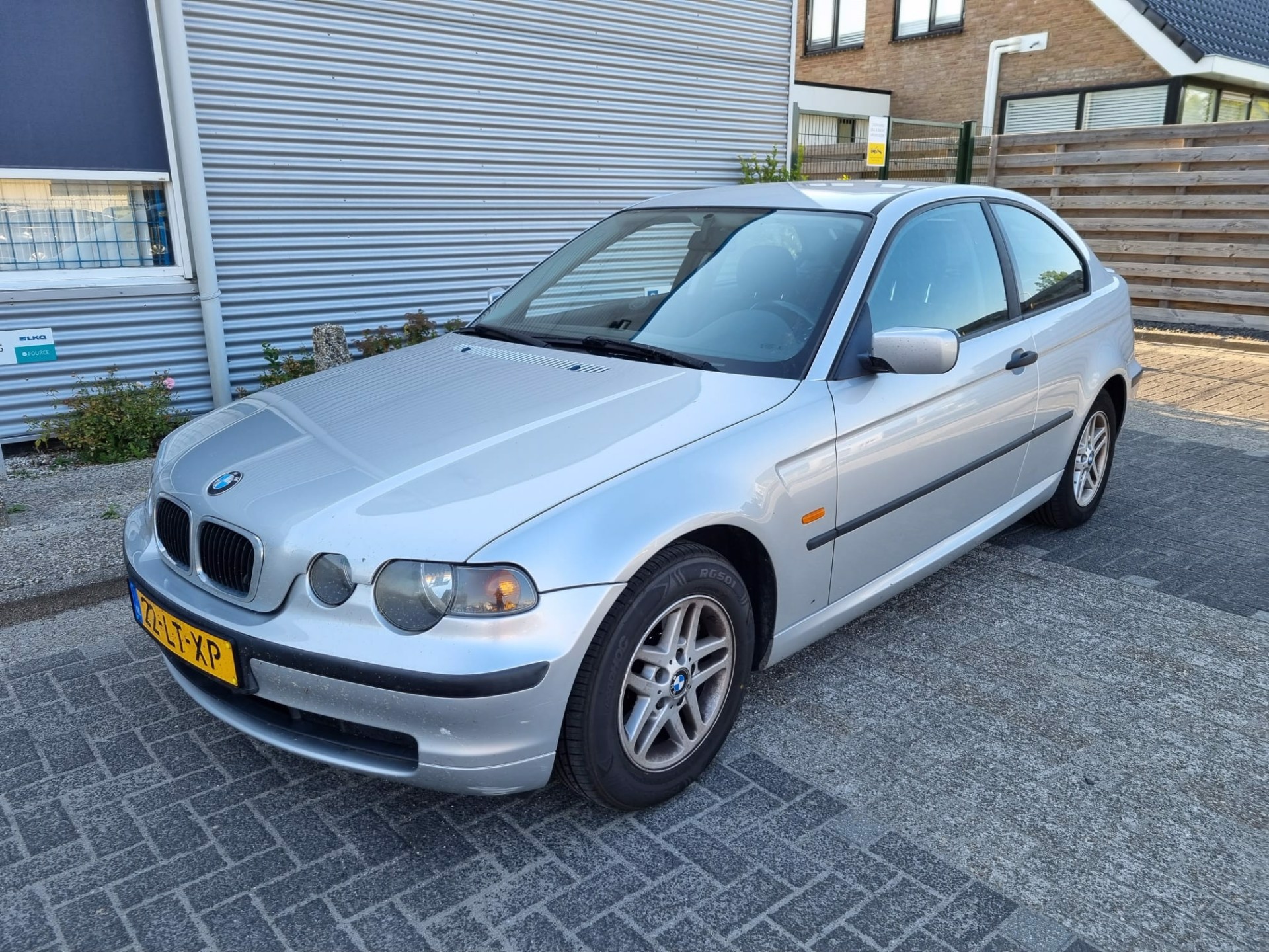 997460855/bmw-3-serie-image1.jpg