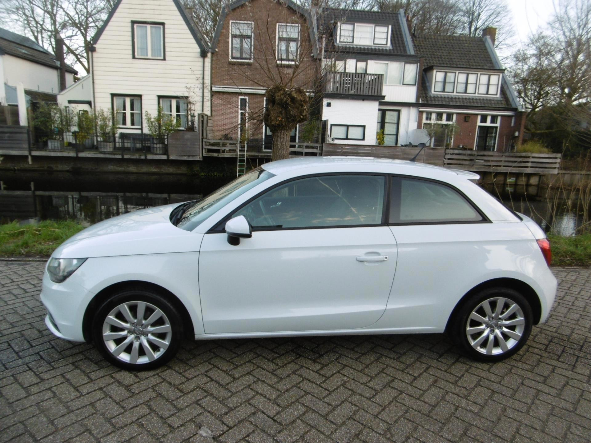 audi-a1-image3.jpg